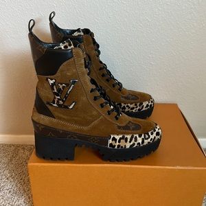 Louis Vuitton LAUREATE PLATFORM DESERT BOOT